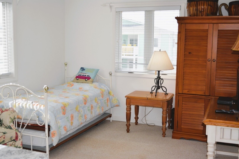 Beauty & The Beach-8B - 2 Br Home