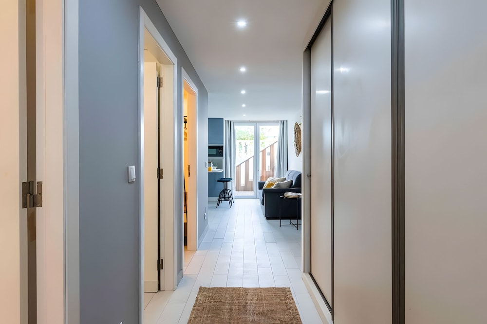 Santa Eul lia 2-bedroom Apartment w Swimming Pool