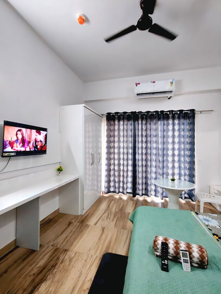 Delux Suite