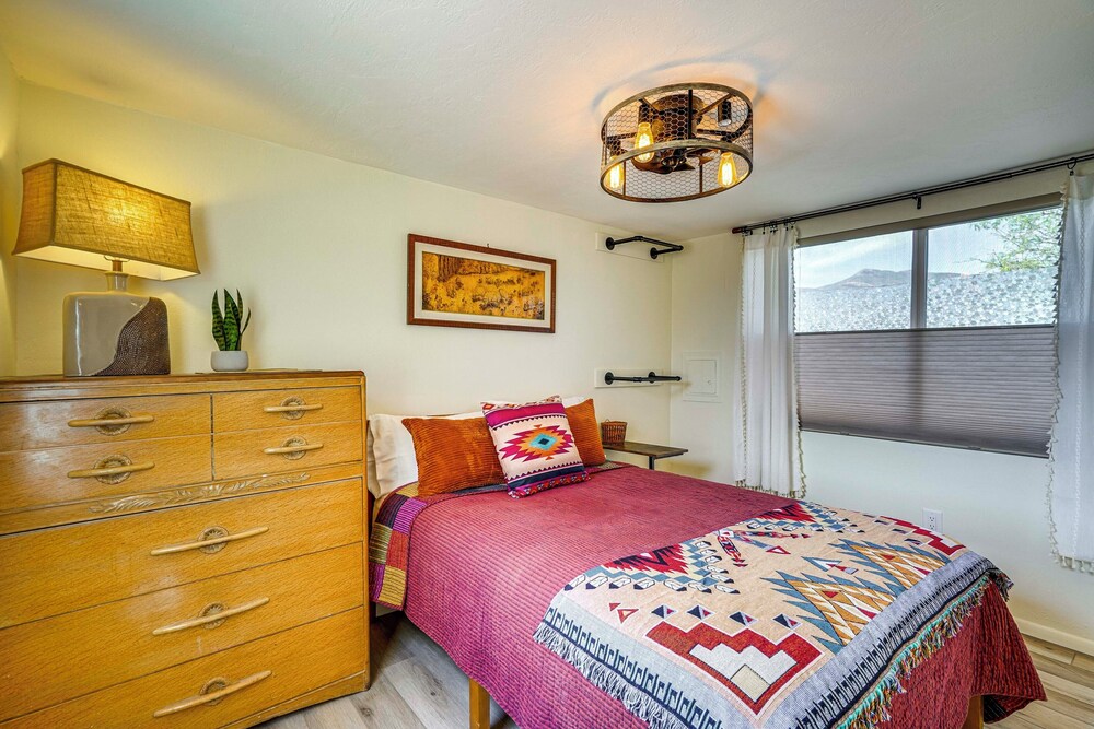 1 Acre, Home Office: Sierra Vista Gem 4 Mi to Dtwn