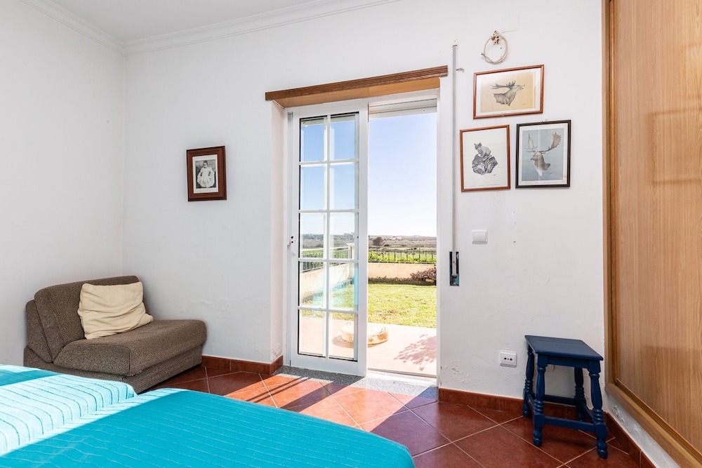 Beach Front View Armacao de Pera Flat With Terrace