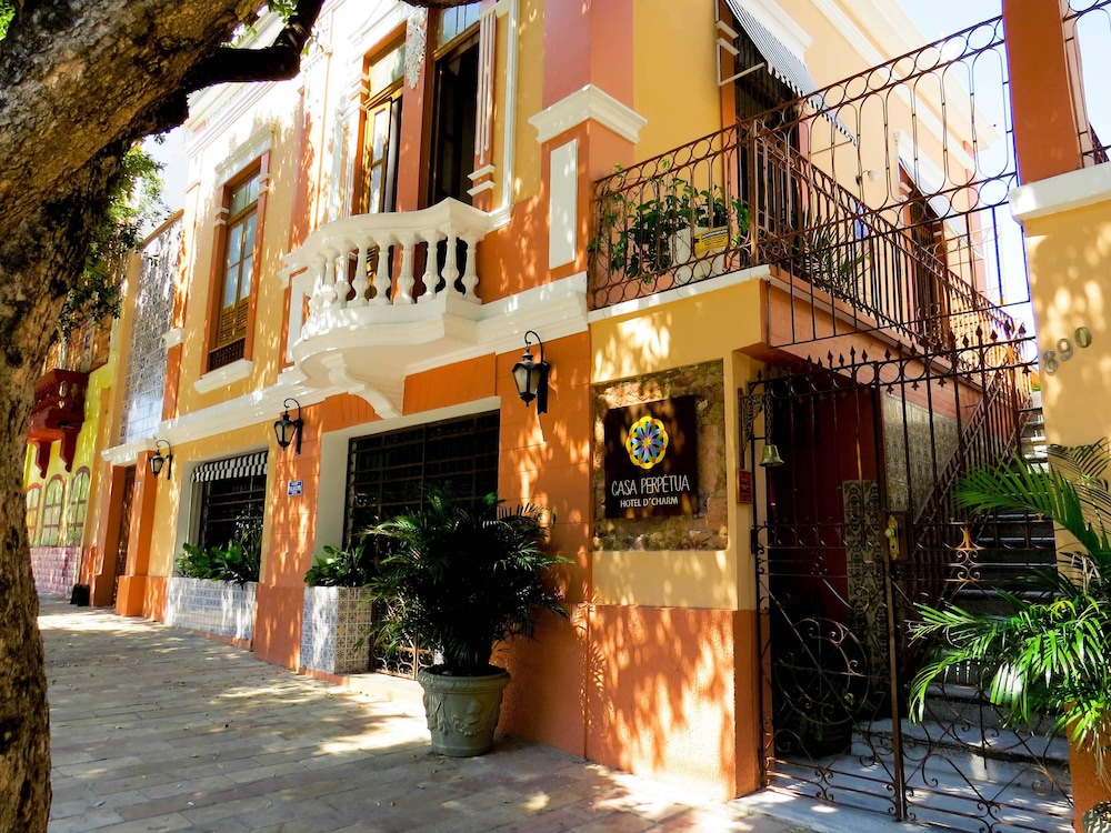 Hotel Casa Perpetua hotel d charm - Image 1