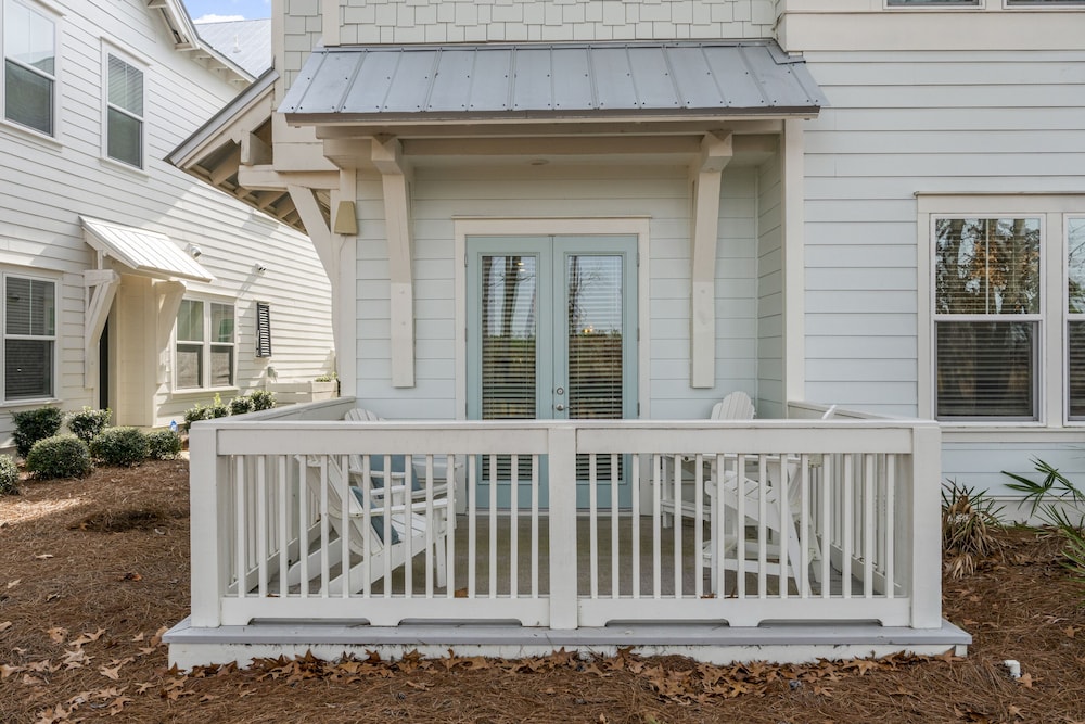 Prominence on 30A by Panhandle Getaways