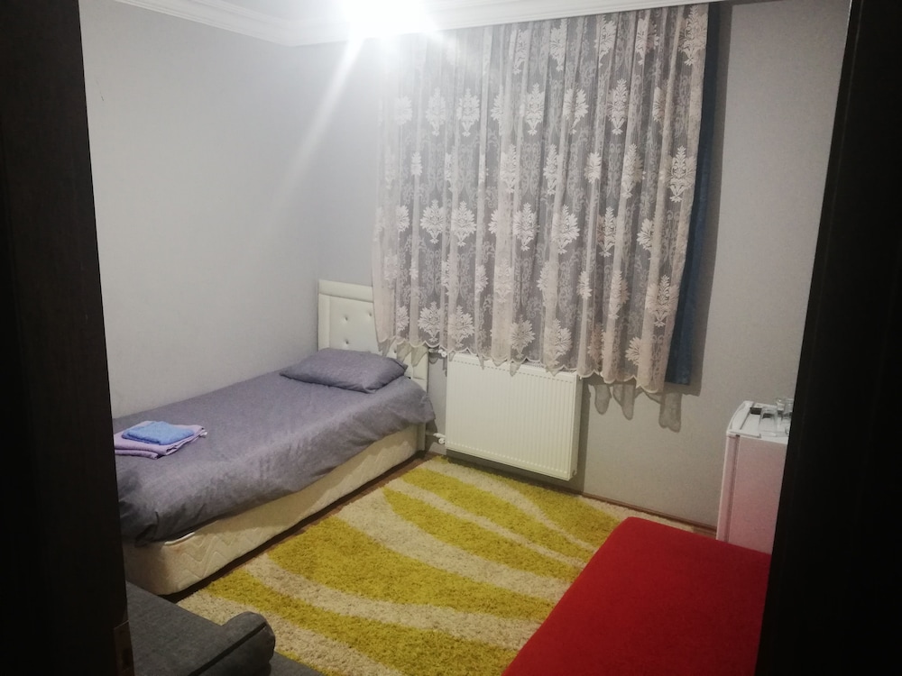 New House en Ankara — hotel room