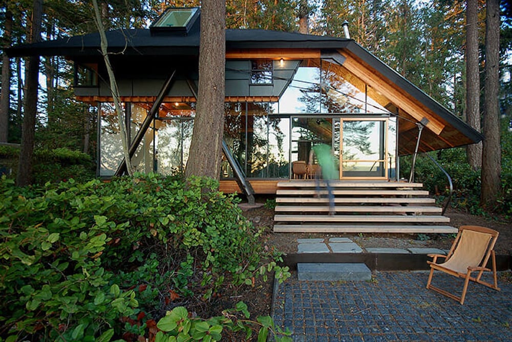 Conner Glass Cabin by Boutique