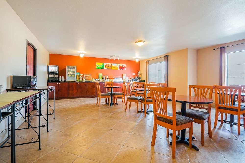 Franklin Vacations - Quality Inn  Suites Franklin - Property Image 20