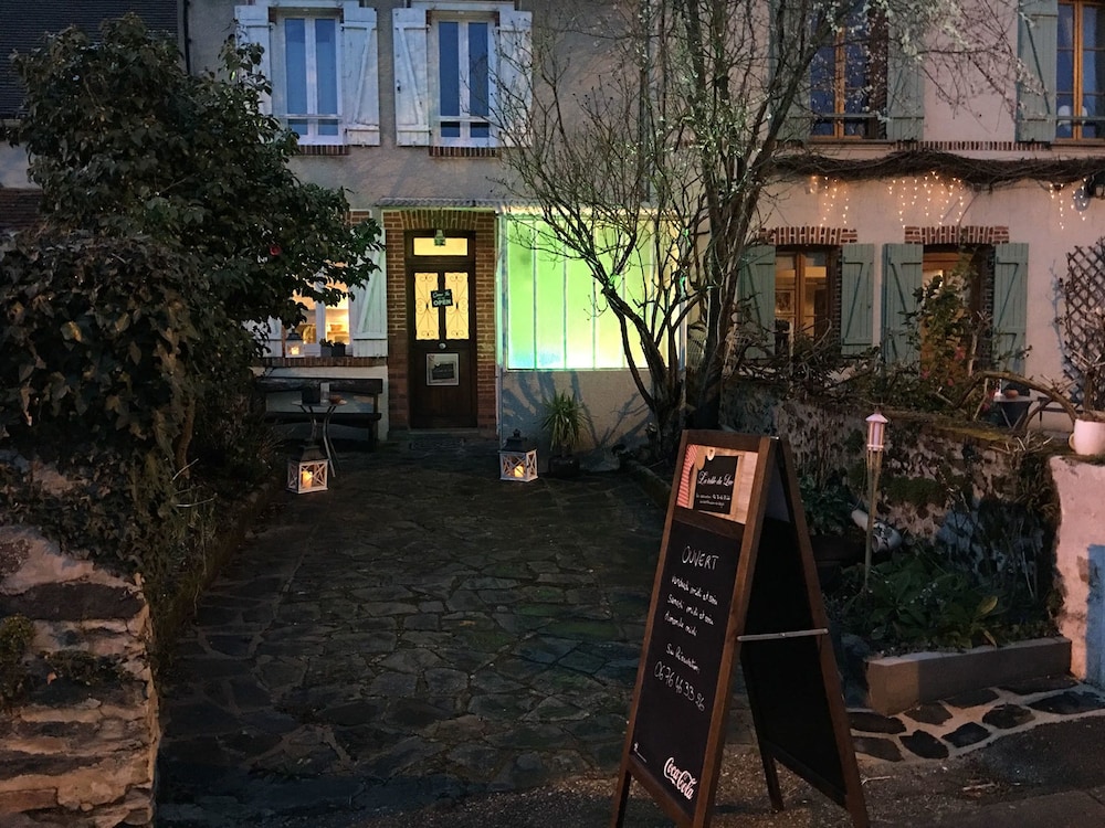La Maison du Lac - Near Plage de Bonnu