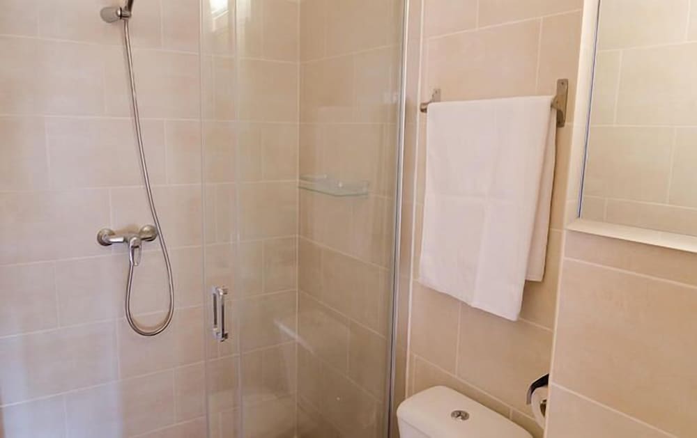 Embat alberg juvenil - Hostel