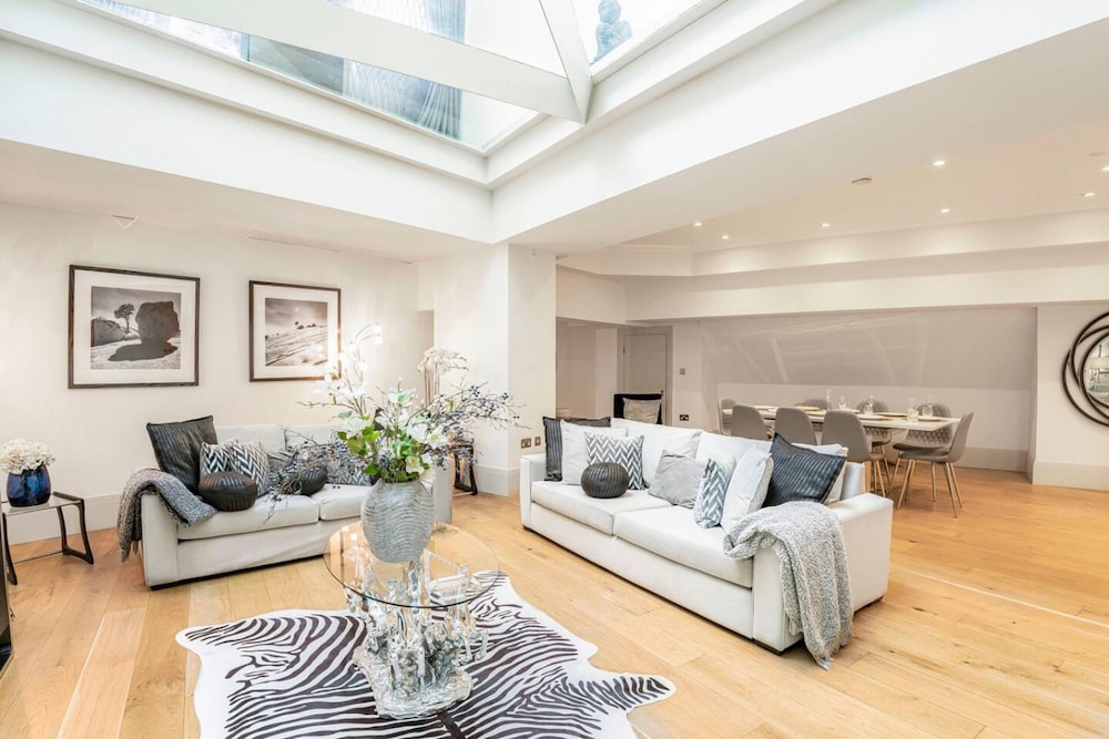 Ultra Luxury Mayfair Home Park Lane Location