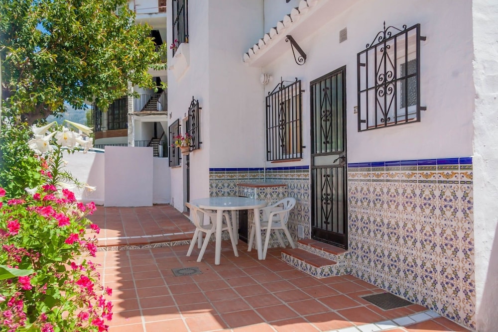 Aptos Pueblo Andaluz Nerja