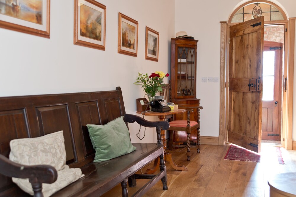 The Larches Ledbury Bed and Breakfast view 2