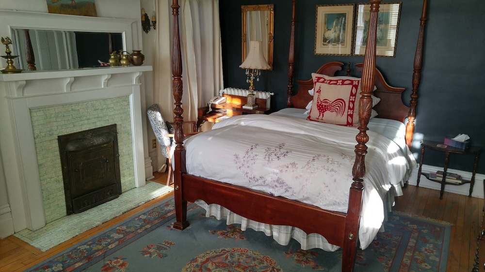 Ashbury House B&B view 5
