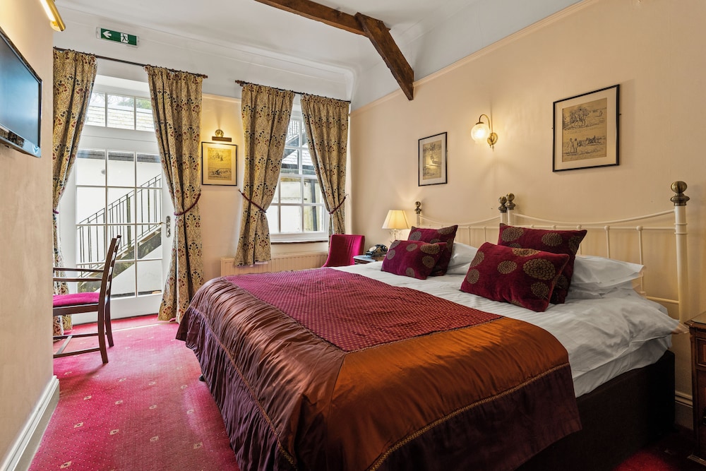 Yelverton Vacations - Two Bridges Hotel - Property Image 14