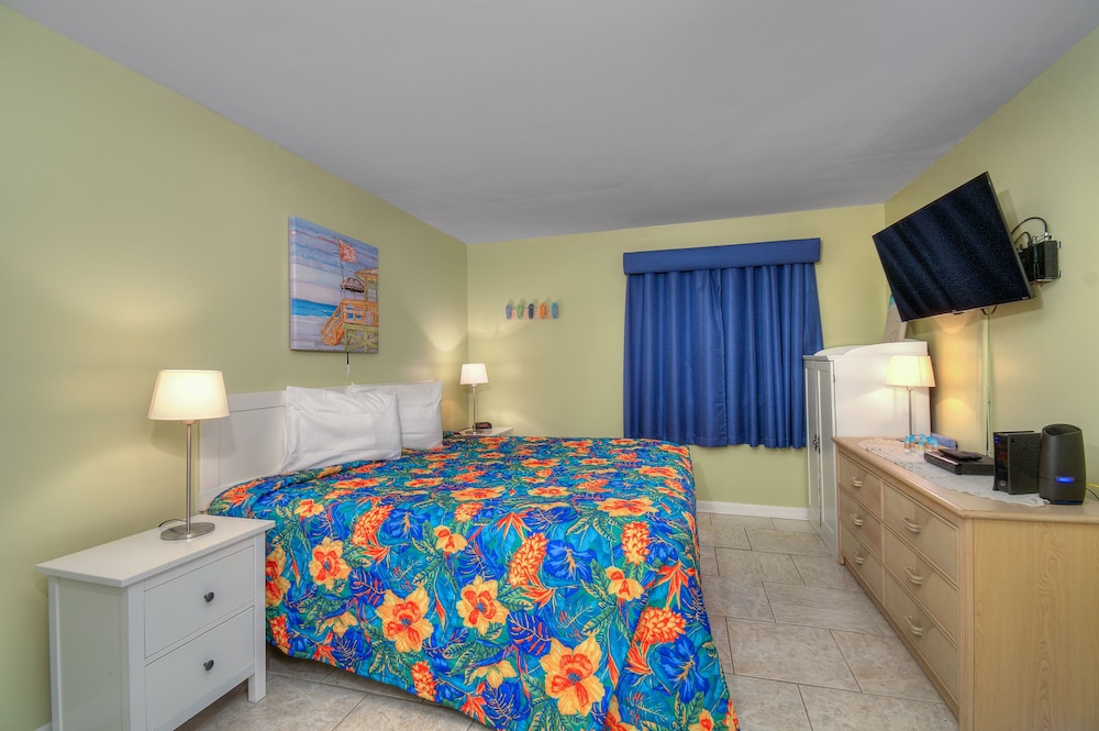 Units at Ocean Forest Plaza by Elliott Beach Rentals