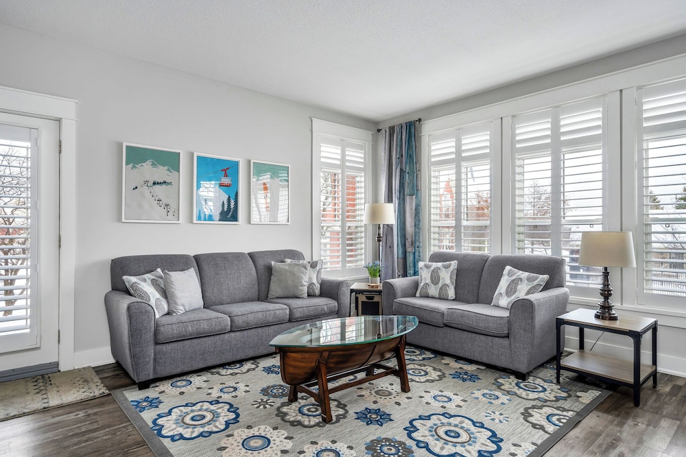 Rivergrass Condos