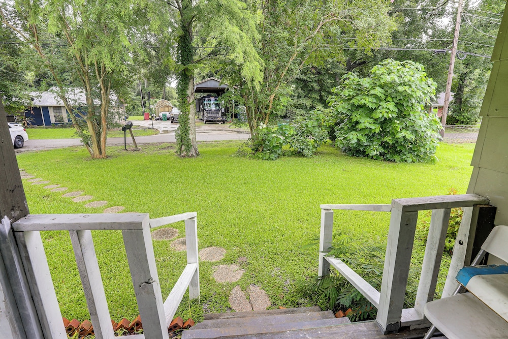 14 Mi to Downtown Baton Rouge: Plaquemine Retreat