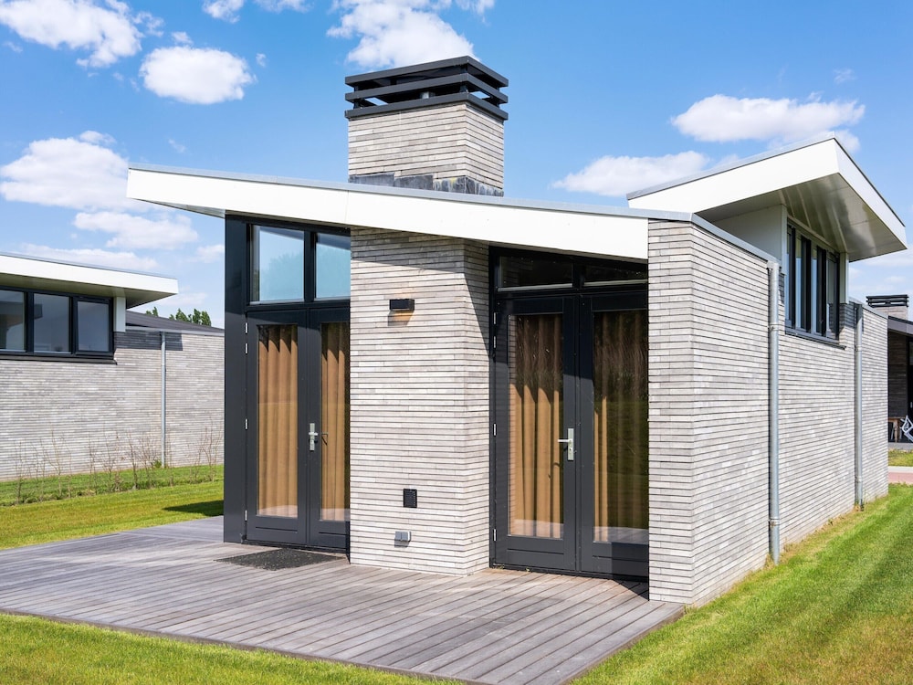 Holiday Home in Oud Ade Near Kaag Lakes