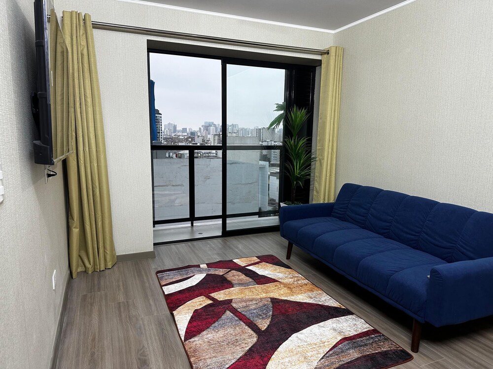 Family Apartment with a View (1309)