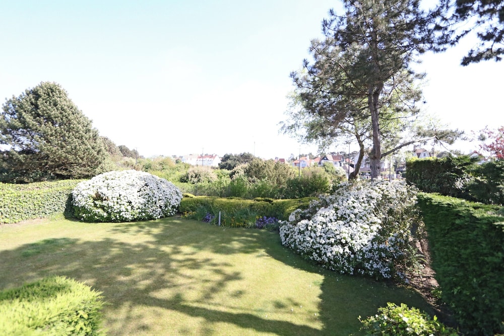 Apartment in Het Zoute Near Beaches