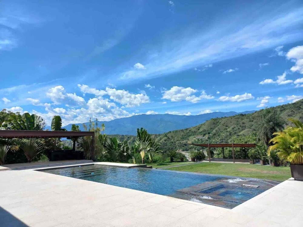 Casa Rio Adentro
