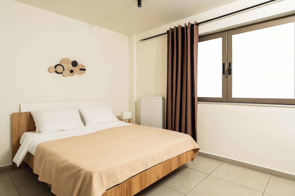 Elysee Apartments 9 B