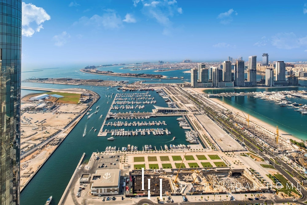 LUX Holiday Home - DAMAC Residenze 1