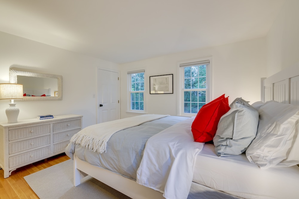 Cape Cod Perfection - Mid-cape Chatham!