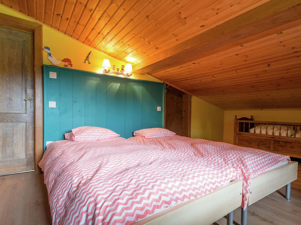 Rustic Retreat in Houvegne view 2