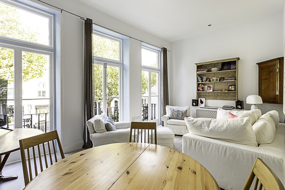 Elegant 3 bed Apartment in Earls Court