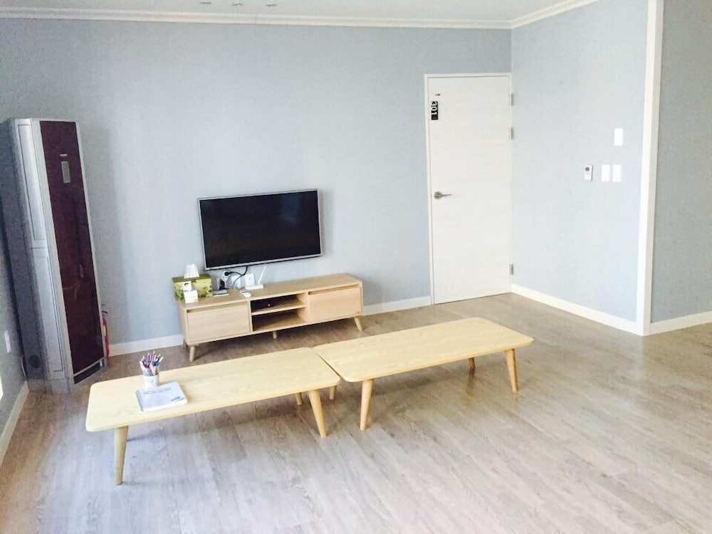 Namu Guesthouse & Pension - Hostel