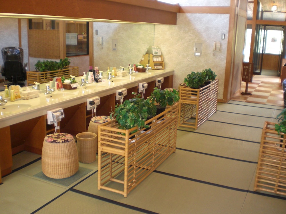 Okada Ryokan Warakutei