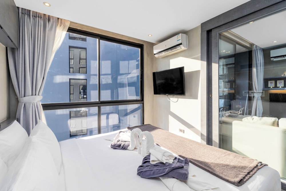 Condo with Full Facilities C255