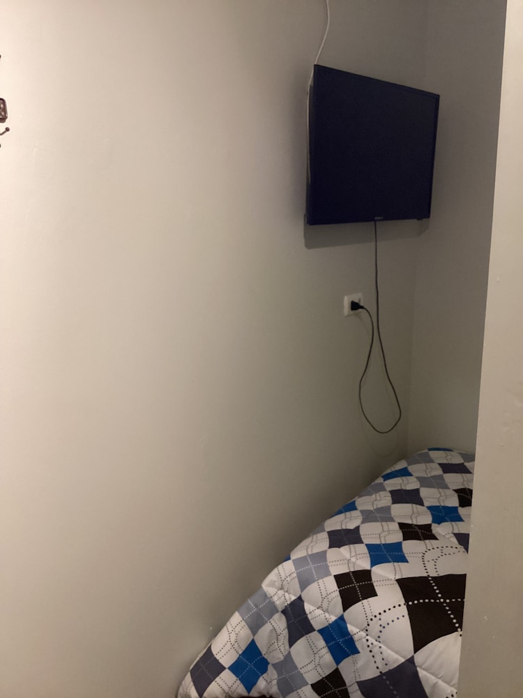 hostal low cost
