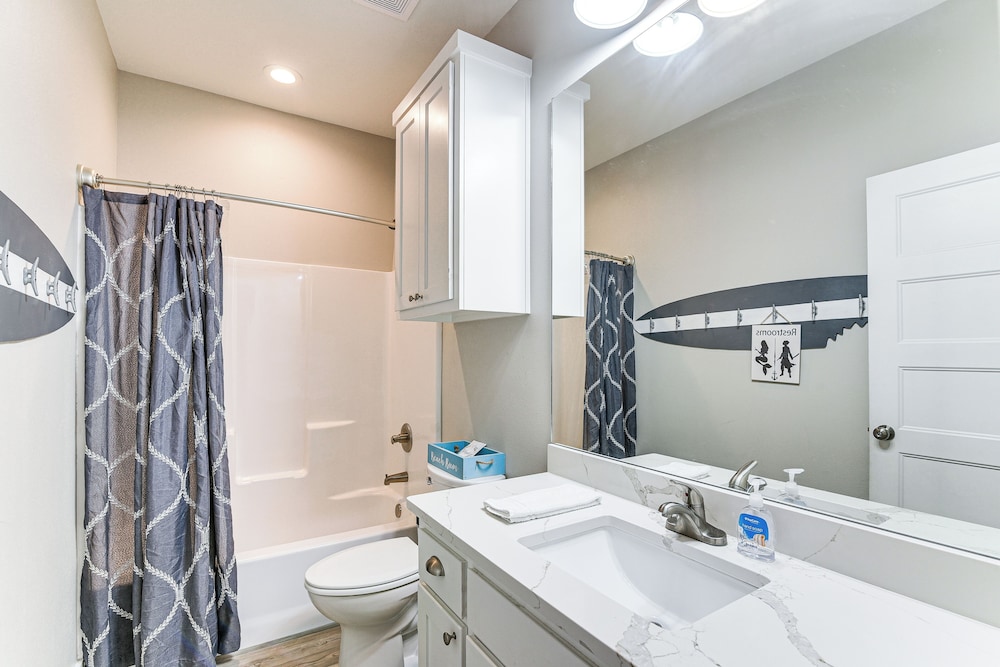 'the Beach House' Bolivar Peninsula Family Getaway