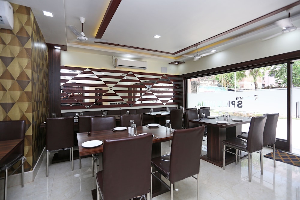 OYO 6709 Hotel L N International - Property Image 22