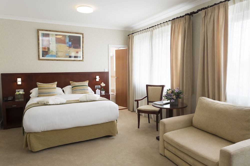 The Savoy Jersey view 5