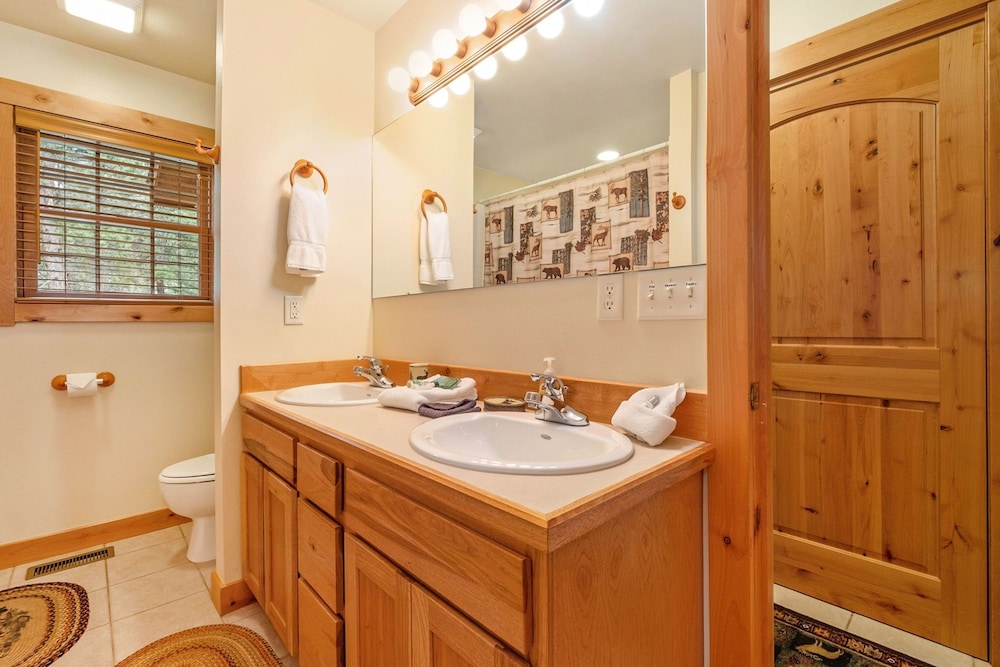 Solitude Condos - Estes Park CO