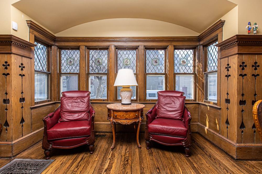 Frederick Stearns House Historic Inn