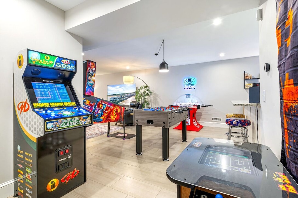 Golf-front Personal Arcade Hot tub Outdoor Kitchen