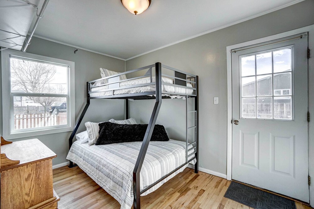 Laramie Vacations - Laramie Vacation Rental: 2 Mi to Downtown! - Property Image 5