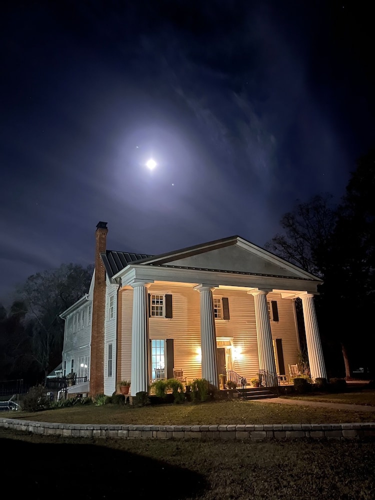 The Colonels B&B and Inn