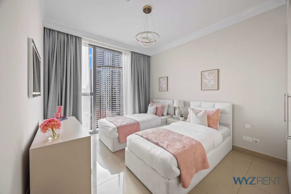 Prestigious 3.5 BR in Boulevard