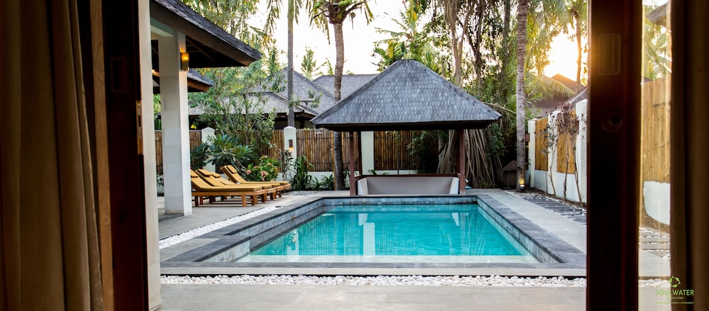 Gili Luxury Villa