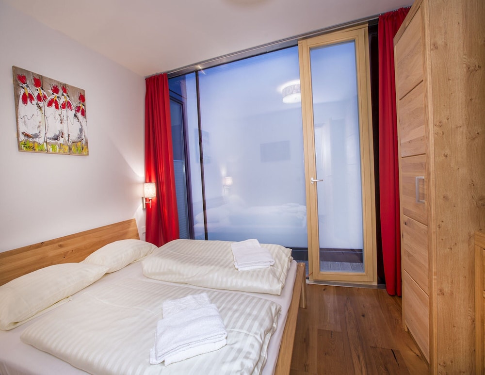 Apartment in Neukirchen by Ski Lift & Sauna