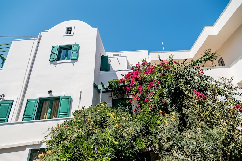 Ifestia Hotel Santorini
