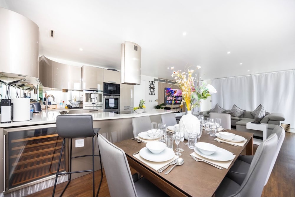 Austin David Apartments - Blue Cove