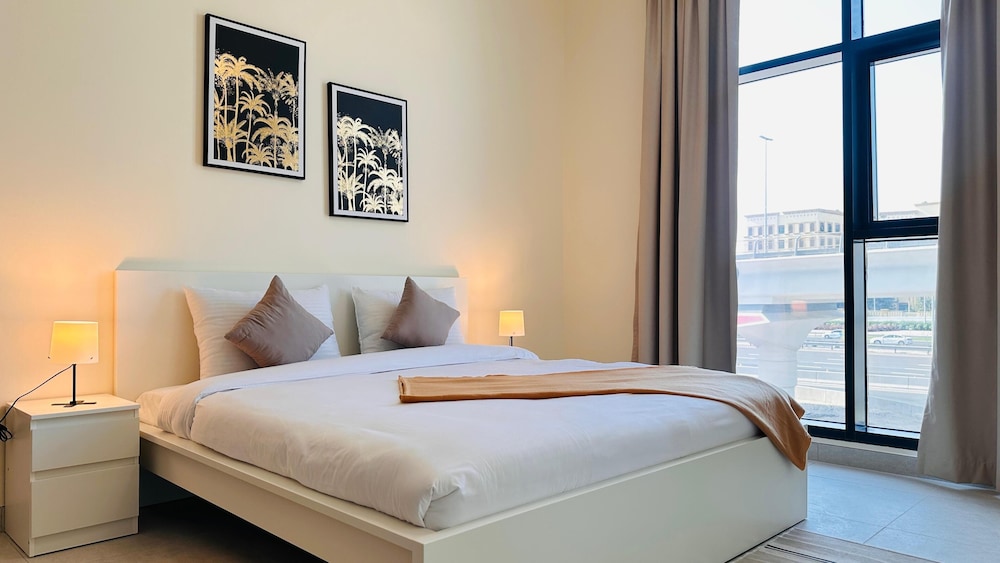 Luxurious apartments at JLT by Checkmy