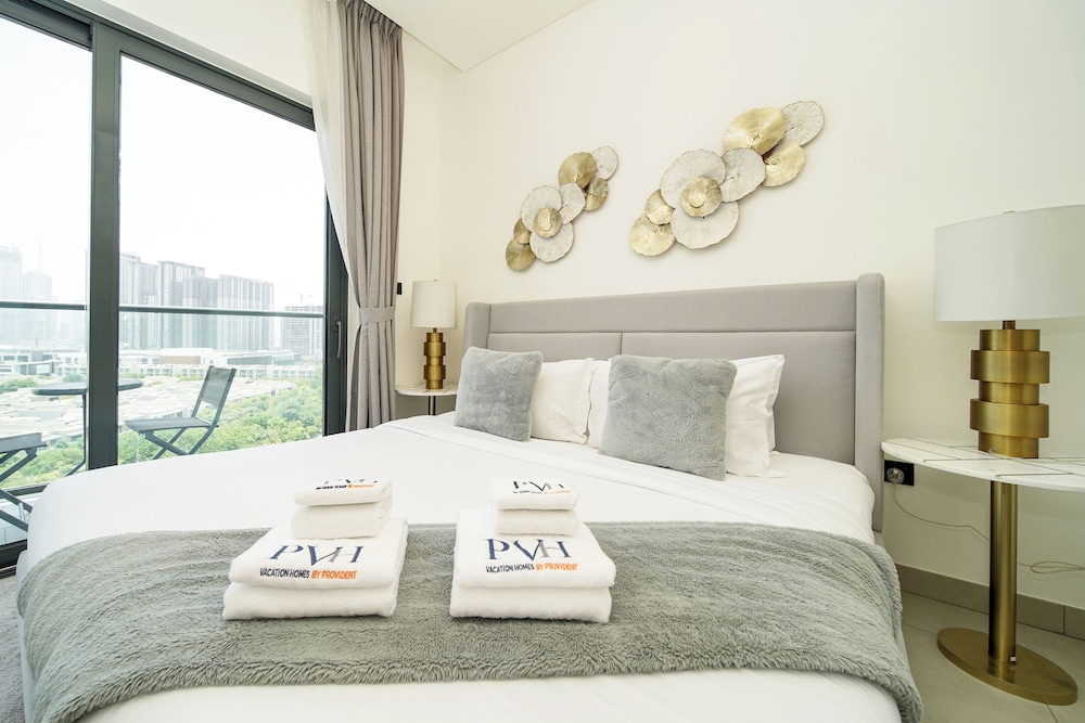 PVH - Tranquil 1BR - Sobha Waves