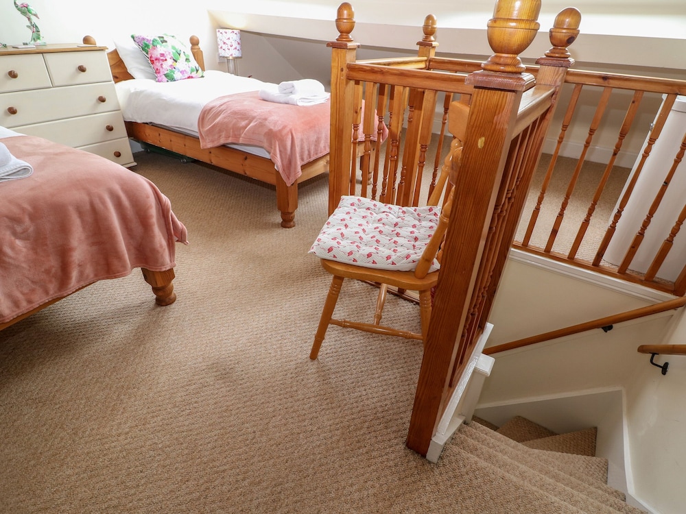 The Cottage at Broadway view 5