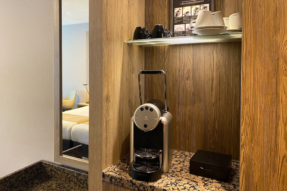 XO Hotels Blue Square 24